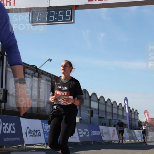 03.10.2025 - Köhlbrandbrückenlauf Luisa Fischer http://msf.ph/oto/9034159 03.10.2025 13:13:57 Ziel 4188, 4306, 4348, 4522, 4612, 4642, 4868, 5078, 5640, 5700, 5727, 6125, 6227, 6228, 6366, 6487, 6488, 6604, 6766 meine-sportfotos.de