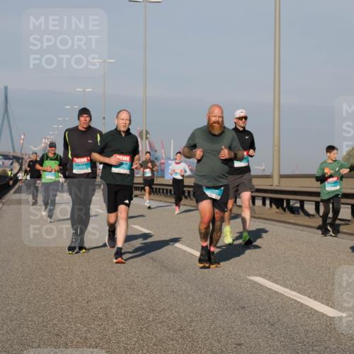 03.10.2025 - Köhlbrandbrückenlauf Fabian Wolf http://msf.ph/oto/9034166 03.10.2025 09:48:20 Position 3  meine-sportfotos.de