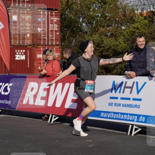 03.10.2025 - Köhlbrandbrückenlauf Michael Burmester http://msf.ph/oto/9034170 03.10.2025 10:43:00 Ziel 3649 meine-sportfotos.de