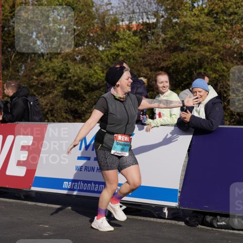 03.10.2025 - Köhlbrandbrückenlauf Michael Burmester http://msf.ph/oto/9034187 03.10.2025 10:43:00 Ziel 3649 meine-sportfotos.de