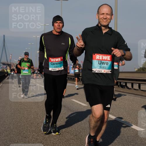 03.10.2025 - Köhlbrandbrückenlauf Fabian Wolf http://msf.ph/oto/9034198 03.10.2025 09:48:22 Position 3 3301, 1493 meine-sportfotos.de