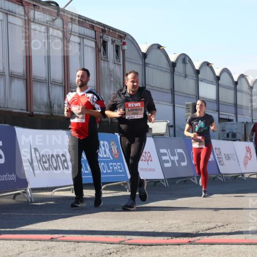 03.10.2025 - Köhlbrandbrückenlauf Luisa Fischer http://msf.ph/oto/9034207 03.10.2025 13:14:10 Ziel 4313, 4437, 4641, 4728, 4785, 4809, 5727, 6318, 6418, 6735 meine-sportfotos.de