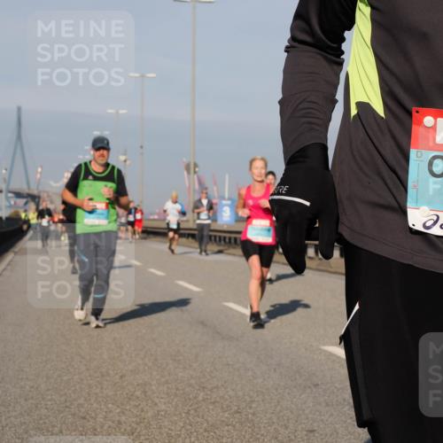 03.10.2025 - Köhlbrandbrückenlauf Fabian Wolf http://msf.ph/oto/9034217 03.10.2025 09:48:24 Position 3 3301 meine-sportfotos.de
