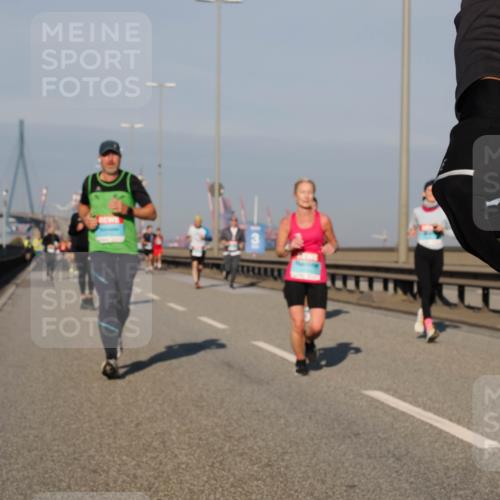 03.10.2025 - Köhlbrandbrückenlauf Fabian Wolf http://msf.ph/oto/9034220 03.10.2025 09:48:24 Position 3  meine-sportfotos.de