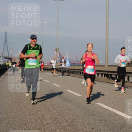 03.10.2025 - Köhlbrandbrückenlauf Fabian Wolf http://msf.ph/oto/9034225 03.10.2025 09:48:24 Position 3  meine-sportfotos.de