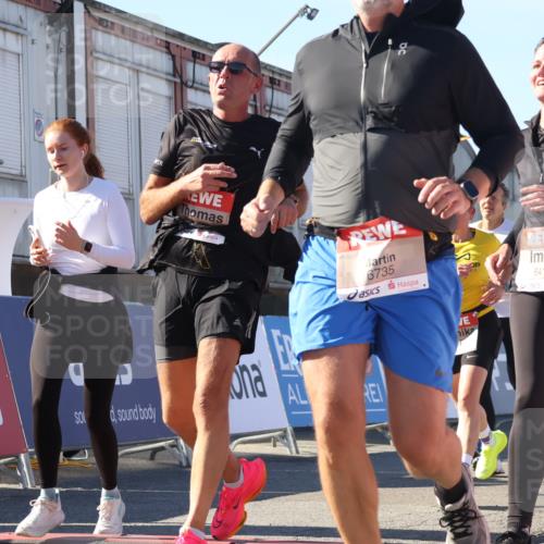 03.10.2025 - Köhlbrandbrückenlauf Luisa Fischer http://msf.ph/oto/9034242 03.10.2025 13:14:16 Ziel 4313, 4437, 4569, 4641, 4728, 4776, 4785, 4809, 4888, 5282, 6327, 6418, 6735 meine-sportfotos.de