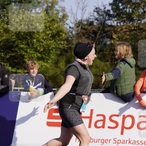 03.10.2025 - Köhlbrandbrückenlauf Michael Burmester http://msf.ph/oto/9034243 03.10.2025 10:43:01 Ziel 3649 meine-sportfotos.de