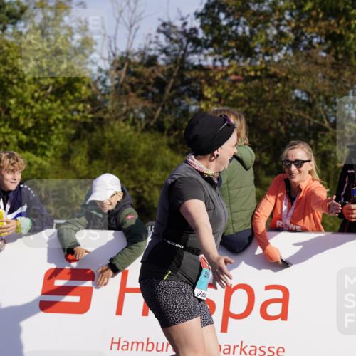 03.10.2025 - Köhlbrandbrückenlauf Michael Burmester http://msf.ph/oto/9034248 03.10.2025 10:43:01 Ziel 3649 meine-sportfotos.de