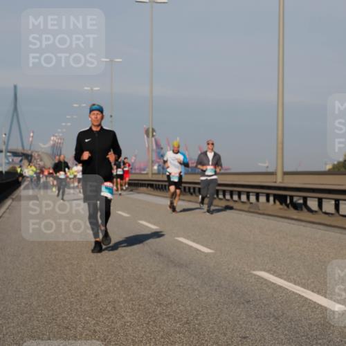 03.10.2025 - Köhlbrandbrückenlauf Fabian Wolf http://msf.ph/oto/9034267 03.10.2025 09:48:27 Position 3  meine-sportfotos.de