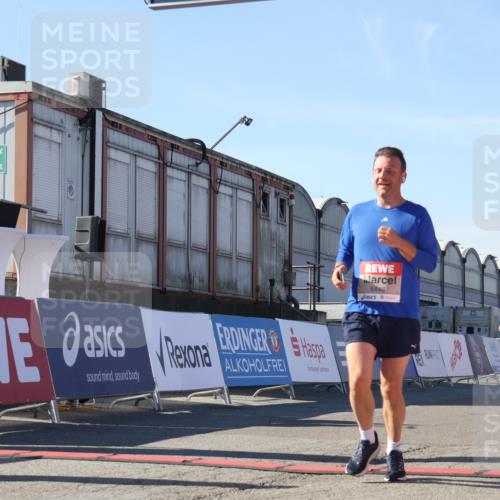 03.10.2025 - Köhlbrandbrückenlauf Luisa Fischer http://msf.ph/oto/9034284 03.10.2025 13:14:41 Ziel 4202, 4259, 4424, 4509, 4533, 4684, 4692, 4788, 4869, 5249, 5682, 5686, 5711, 5782, 6316, 6448, 6849 meine-sportfotos.de