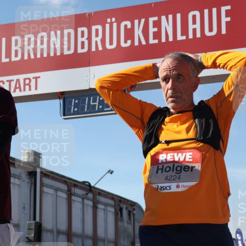 03.10.2025 - Köhlbrandbrückenlauf Luisa Fischer http://msf.ph/oto/9034354 03.10.2025 13:14:52 Ziel 4202, 4224, 4232, 4406, 4533, 4869, 4890, 5054, 5525, 5535, 5682, 5686, 5711, 5760, 5761, 5814, 6017, 6129, 6293, 6344, 6815 meine-sportfotos.de