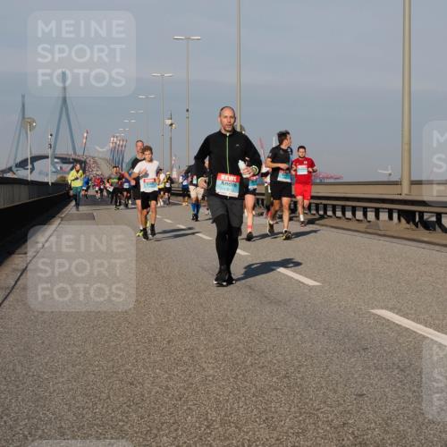 03.10.2025 - Köhlbrandbrückenlauf Fabian Wolf http://msf.ph/oto/9034366 03.10.2025 09:48:35 Position 3 131 meine-sportfotos.de
