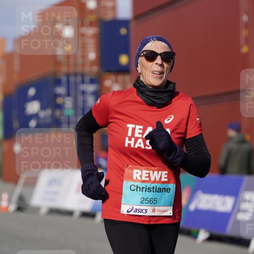 03.10.2025 - Köhlbrandbrückenlauf Michael Burmester http://msf.ph/oto/9034427 03.10.2025 10:43:36 Ziel 2425, 2565, 2753 meine-sportfotos.de