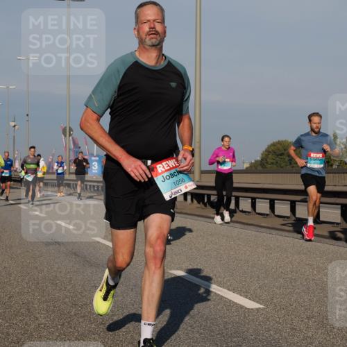 03.10.2025 - Köhlbrandbrückenlauf Fabian Wolf http://msf.ph/oto/9034460 03.10.2025 09:48:42 Position 3 3, 1056, 3710, 3344 meine-sportfotos.de