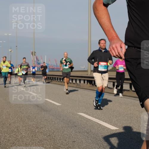 03.10.2025 - Köhlbrandbrückenlauf Fabian Wolf http://msf.ph/oto/9034469 03.10.2025 09:48:43 Position 3 3 meine-sportfotos.de