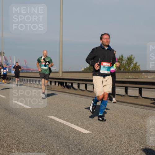 03.10.2025 - Köhlbrandbrückenlauf Fabian Wolf http://msf.ph/oto/9034477 03.10.2025 09:48:43 Position 3 370 meine-sportfotos.de
