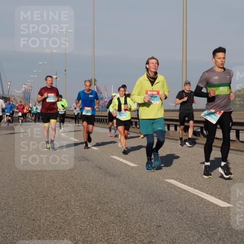 03.10.2025 - Köhlbrandbrückenlauf Fabian Wolf http://msf.ph/oto/9034544 03.10.2025 09:48:48 Position 3 60, 311 meine-sportfotos.de