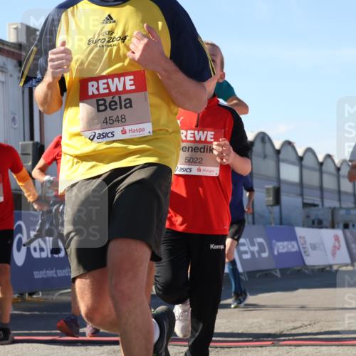 03.10.2025 - Köhlbrandbrückenlauf Luisa Fischer http://msf.ph/oto/9034603 03.10.2025 13:15:59 Ziel 4374, 4423, 4495, 4548, 4644, 4677, 4805, 4833, 5022, 5023, 5217, 5867, 5868, 5879, 6270, 6271, 6301, 6445, 6507, 6712 meine-sportfotos.de