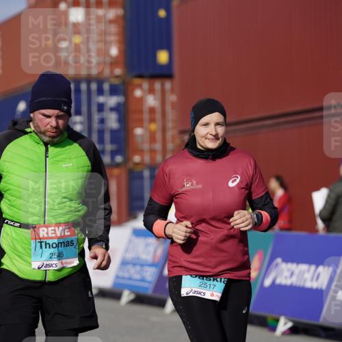 03.10.2025 - Köhlbrandbrückenlauf Michael Burmester http://msf.ph/oto/9034625 03.10.2025 10:44:32 Ziel  meine-sportfotos.de