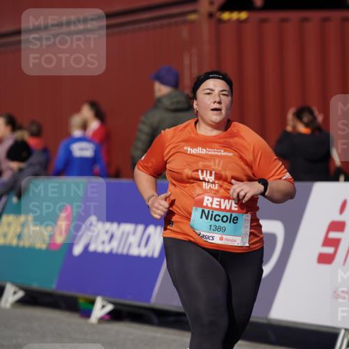 03.10.2025 - Köhlbrandbrückenlauf Michael Burmester http://msf.ph/oto/9034654 03.10.2025 10:44:41 Ziel 1389 meine-sportfotos.de