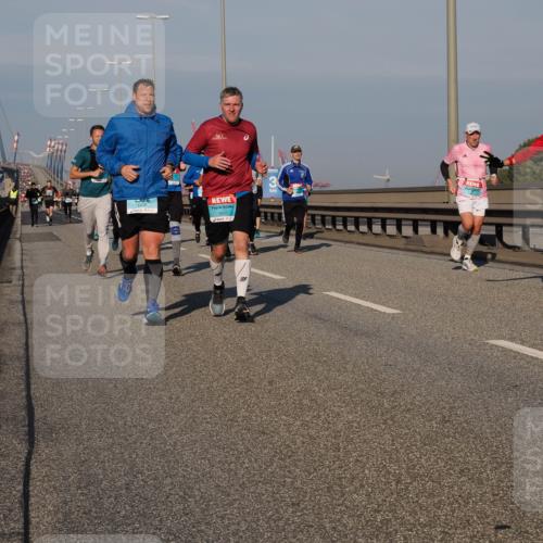 03.10.2025 - Köhlbrandbrückenlauf Fabian Wolf http://msf.ph/oto/9034679 03.10.2025 09:49:01 Position 3 1236, 3117, 3 meine-sportfotos.de