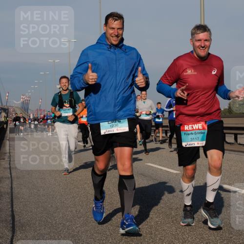 03.10.2025 - Köhlbrandbrückenlauf Fabian Wolf http://msf.ph/oto/9034709 03.10.2025 09:49:03 Position 3 1236, 3117 meine-sportfotos.de