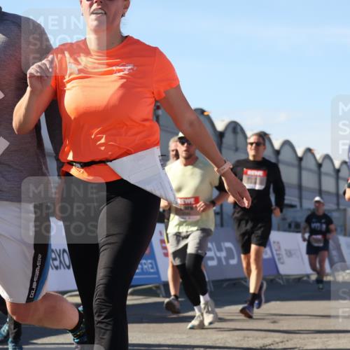 03.10.2025 - Köhlbrandbrückenlauf Luisa Fischer http://msf.ph/oto/9034710 03.10.2025 13:16:21 Ziel 4144, 4317, 4347, 4414, 4563, 4586, 4696, 4928, 4952, 5032, 5068, 5498, 5684, 5806, 5836, 5983, 6761, 6771 meine-sportfotos.de