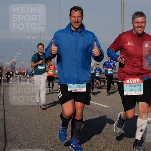 03.10.2025 - Köhlbrandbrückenlauf Fabian Wolf http://msf.ph/oto/9034713 03.10.2025 09:49:03 Position 3 1236, 3117 meine-sportfotos.de