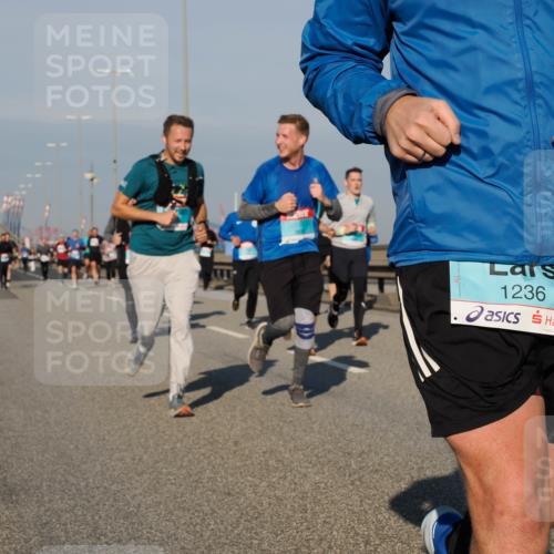 03.10.2025 - Köhlbrandbrückenlauf Fabian Wolf http://msf.ph/oto/9034722 03.10.2025 09:49:04 Position 3 1236 meine-sportfotos.de