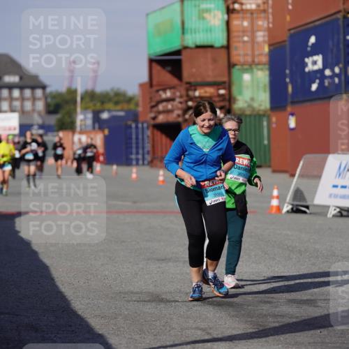 03.10.2025 - Köhlbrandbrückenlauf Michael Burmester http://msf.ph/oto/9034745 03.10.2025 10:45:23 Ziel 2692, 3195, 3624 meine-sportfotos.de