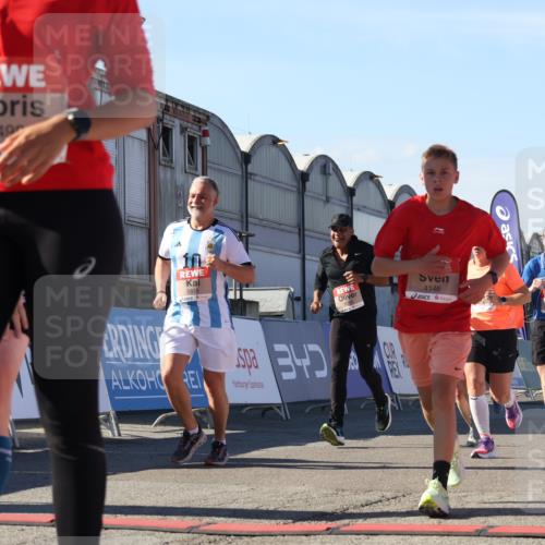 03.10.2025 - Köhlbrandbrückenlauf Luisa Fischer http://msf.ph/oto/9034748 03.10.2025 13:16:27 Ziel 4144, 4146, 4314, 4317, 4347, 4408, 4414, 4563, 4586, 4928, 4952, 5032, 5498, 5570, 5694, 5815, 5836, 5983, 6208, 6353, 6377, 6761, 6771, 6812 meine-sportfotos.de