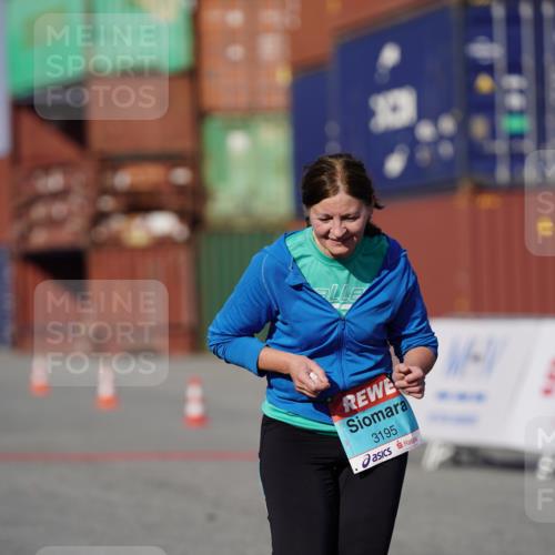 03.10.2025 - Köhlbrandbrückenlauf Michael Burmester http://msf.ph/oto/9034766 03.10.2025 10:45:25 Ziel 2692, 3195, 3624 meine-sportfotos.de