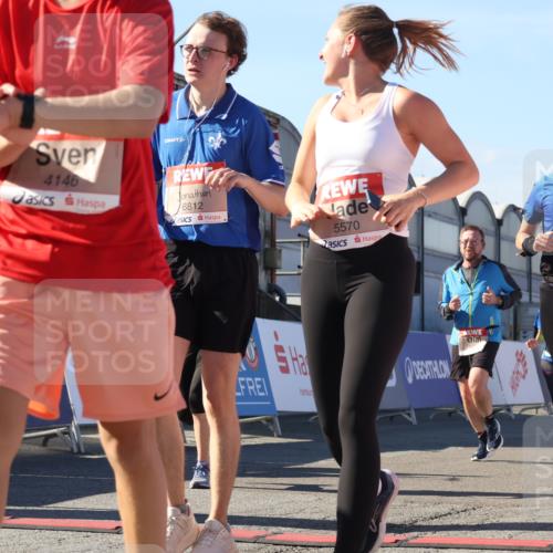 03.10.2025 - Köhlbrandbrückenlauf Luisa Fischer http://msf.ph/oto/9034768 03.10.2025 13:16:30 Ziel 4036, 4144, 4146, 4314, 4317, 4347, 4408, 4414, 4586, 4952, 5032, 5104, 5498, 5570, 5630, 5694, 5815, 5836, 5983, 6208, 6353, 6377, 6761, 6771, 6812 meine-sportfotos.de
