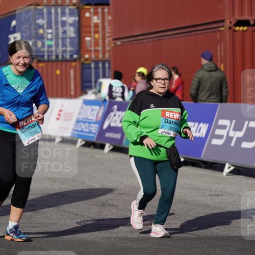 03.10.2025 - Köhlbrandbrückenlauf Michael Burmester http://msf.ph/oto/9034771 03.10.2025 10:45:26 Ziel 2692, 3624 meine-sportfotos.de
