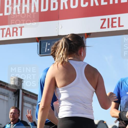 03.10.2025 - Köhlbrandbrückenlauf Luisa Fischer http://msf.ph/oto/9034774 03.10.2025 13:16:33 Ziel 4036, 4146, 4235, 4314, 4408, 4414, 4586, 4952, 5104, 5498, 5570, 5630, 5694, 5815, 5983, 6208, 6353, 6377, 6761, 6812 meine-sportfotos.de