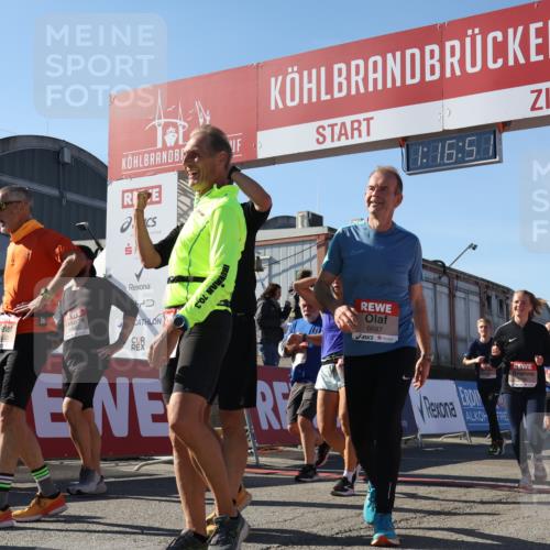 03.10.2025 - Köhlbrandbrückenlauf Luisa Fischer http://msf.ph/oto/9034851 03.10.2025 13:16:50 Ziel 4168, 4330, 4356, 4359, 4431, 4551, 4605, 4813, 5028, 5053, 5099, 5166, 5302, 5385, 5386, 5453, 5467, 6286, 6299, 6340, 6343, 6620, 6658, 6697, 6746, 6785 meine-sportfotos.de