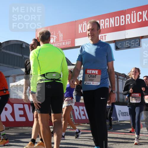 03.10.2025 - Köhlbrandbrückenlauf Luisa Fischer http://msf.ph/oto/9034858 03.10.2025 13:16:51 Ziel 4168, 4330, 4356, 4359, 4431, 4551, 4605, 4813, 5028, 5053, 5099, 5166, 5302, 5385, 5386, 5453, 5467, 5840, 6286, 6299, 6340, 6343, 6620, 6658, 6697, 6746, 6785 meine-sportfotos.de