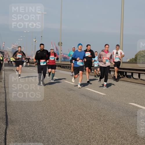03.10.2025 - Köhlbrandbrückenlauf Fabian Wolf http://msf.ph/oto/9034862 03.10.2025 09:49:14 Position 3  meine-sportfotos.de