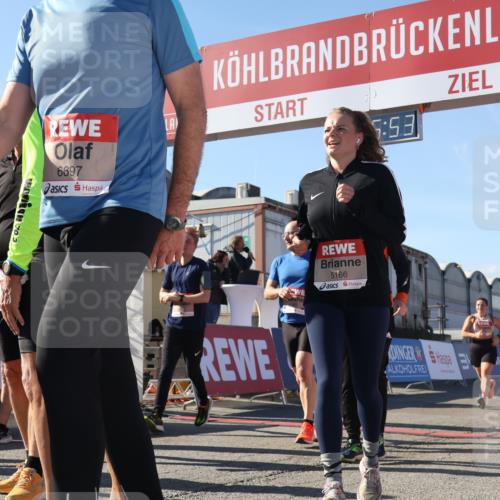 03.10.2025 - Köhlbrandbrückenlauf Luisa Fischer http://msf.ph/oto/9034864 03.10.2025 13:16:52 Ziel 4168, 4330, 4356, 4359, 4431, 4551, 4605, 4813, 5028, 5053, 5099, 5166, 5302, 5385, 5386, 5453, 5467, 5840, 6286, 6299, 6340, 6343, 6474, 6620, 6658, 6697, 6746, 6785 meine-sportfotos.de