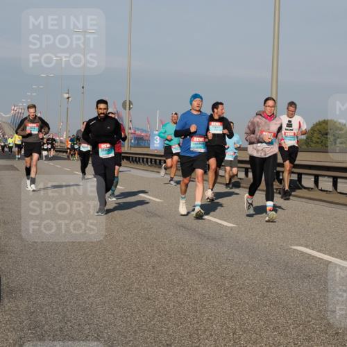 03.10.2025 - Köhlbrandbrückenlauf Fabian Wolf http://msf.ph/oto/9034873 03.10.2025 09:49:14 Position 3 3 meine-sportfotos.de