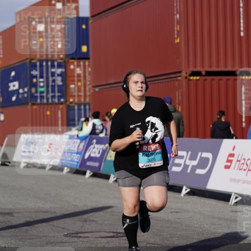 03.10.2025 - Köhlbrandbrückenlauf Michael Burmester http://msf.ph/oto/9034902 03.10.2025 10:45:43 Ziel 2589, 3370, 3512, 3824 meine-sportfotos.de