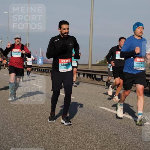 03.10.2025 - Köhlbrandbrückenlauf Fabian Wolf http://msf.ph/oto/9034911 03.10.2025 09:49:16 Position 3 1808, 1931, 2798 meine-sportfotos.de