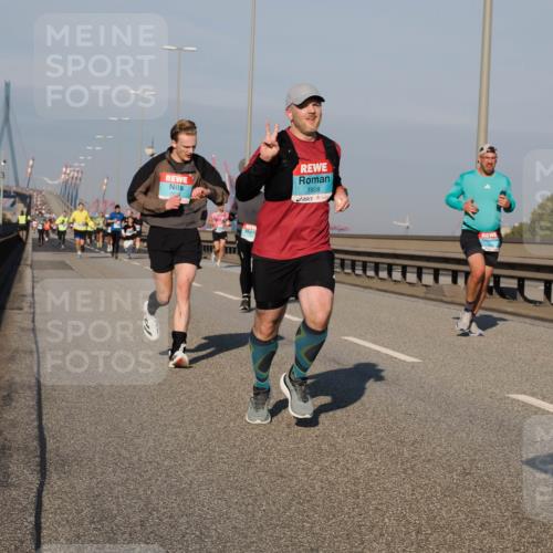 03.10.2025 - Köhlbrandbrückenlauf Fabian Wolf http://msf.ph/oto/9034925 03.10.2025 09:49:17 Position 3 1808 meine-sportfotos.de