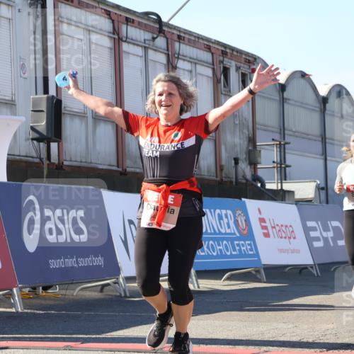 03.10.2025 - Köhlbrandbrückenlauf Luisa Fischer http://msf.ph/oto/9034927 03.10.2025 13:17:12 Ziel 4242, 4331, 4361, 4404, 4861, 4982, 5033, 5073, 5087, 5090, 5429, 5479, 5544, 5667, 5943, 6431 meine-sportfotos.de