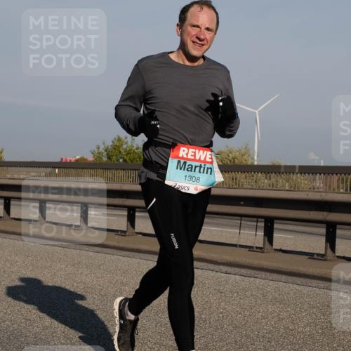 03.10.2025 - Köhlbrandbrückenlauf Fabian Wolf http://msf.ph/oto/9034995 03.10.2025 09:49:23 Position 3 3791, 1308 meine-sportfotos.de