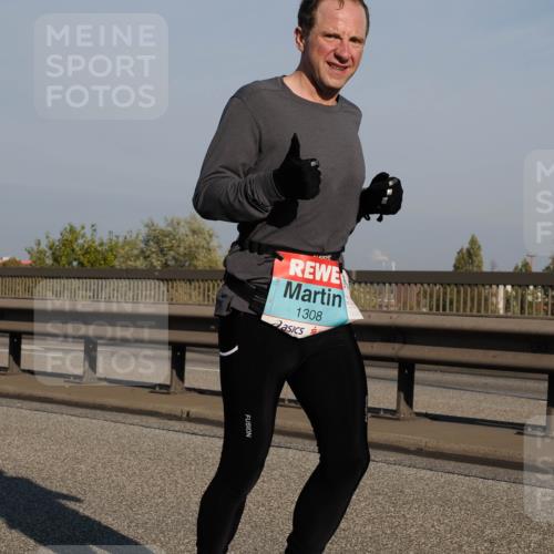 03.10.2025 - Köhlbrandbrückenlauf Fabian Wolf http://msf.ph/oto/9034999 03.10.2025 09:49:23 Position 3 1308 meine-sportfotos.de