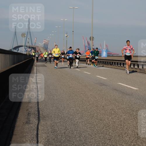 03.10.2025 - Köhlbrandbrückenlauf Fabian Wolf http://msf.ph/oto/9035001 03.10.2025 09:49:24 Position 3  meine-sportfotos.de