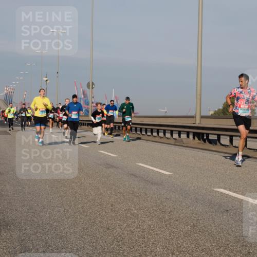 03.10.2025 - Köhlbrandbrückenlauf Fabian Wolf http://msf.ph/oto/9035031 03.10.2025 09:49:27 Position 3 1039 meine-sportfotos.de