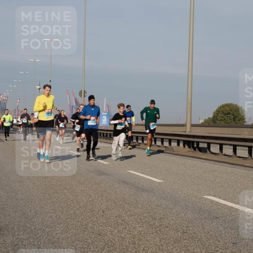 03.10.2025 - Köhlbrandbrückenlauf Fabian Wolf http://msf.ph/oto/9035047 03.10.2025 09:49:28 Position 3 3 meine-sportfotos.de