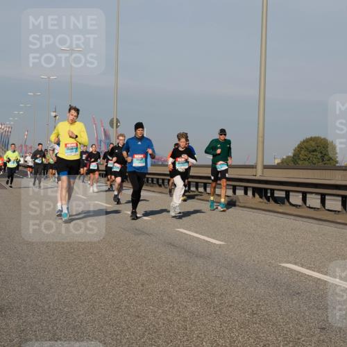 03.10.2025 - Köhlbrandbrückenlauf Fabian Wolf http://msf.ph/oto/9035052 03.10.2025 09:49:29 Position 3  meine-sportfotos.de